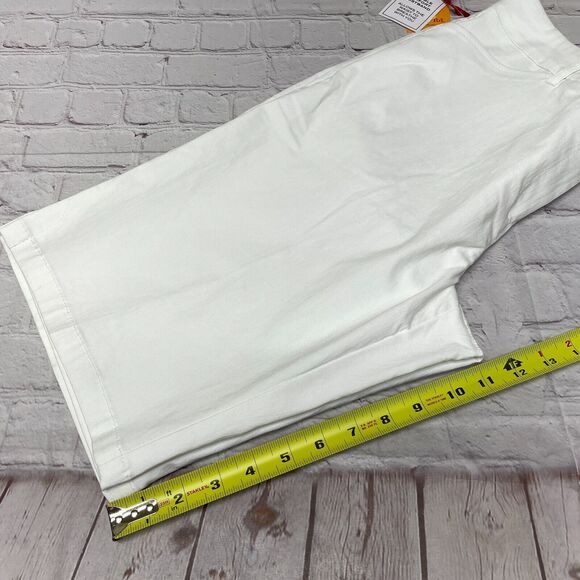 NWT Ruby Rd. Women Pull On Comfort Waistband Bermuda Shorts Size 14 White M258 6 - Picture 6 of 16